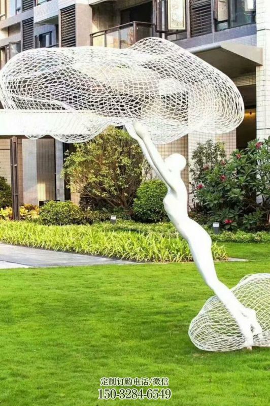 镂空人物雕塑选用，小区摆件，大型铁艺人物雕塑公司