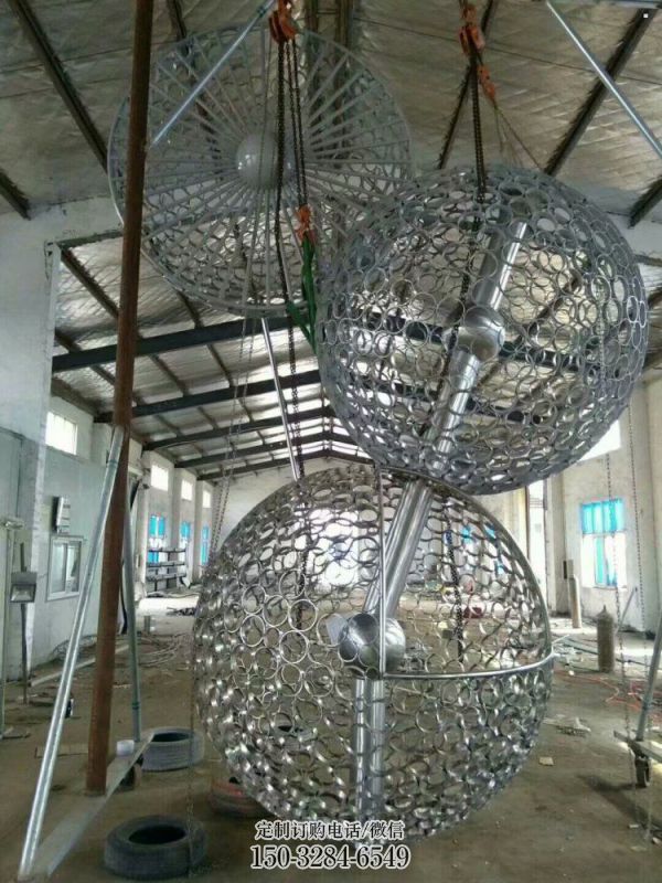 空心球雕塑点击，景观雕塑，镂空空心球雕塑制作